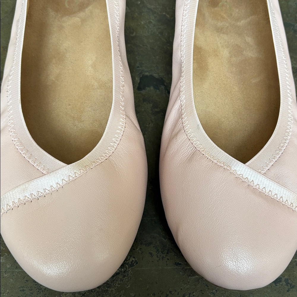 Vionic Caroll Flat ~ Wide Width - image 5